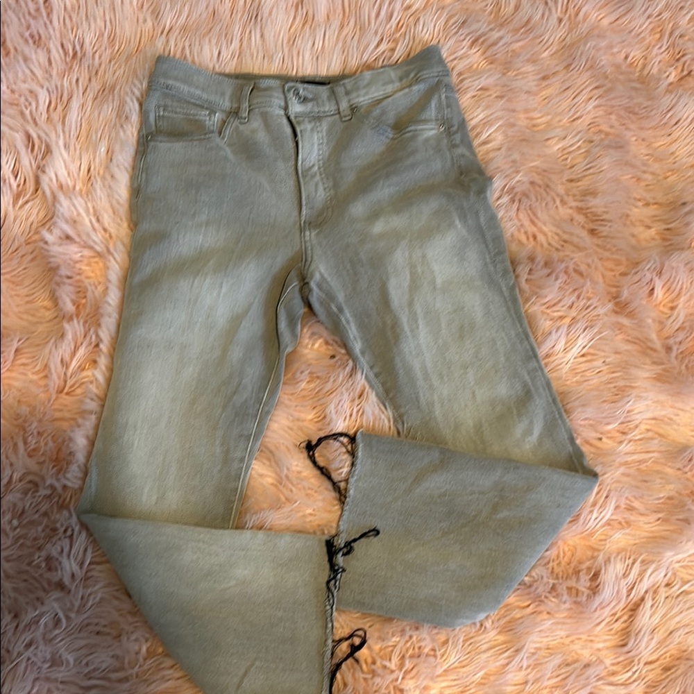 Express crop flare 8